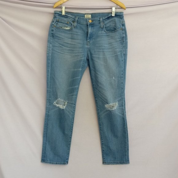 J.CREW WOMEN SLIM BROKEN IN BOYFRIEND JEANS w30 /Medium wash blue/90%cotton - Picture 1 of 9